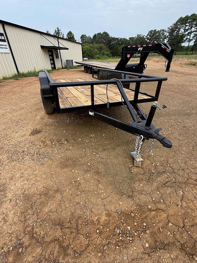 Used 2014 TIGER TRAILERS 12' X 6' T/A BP UTILITY TRAILER