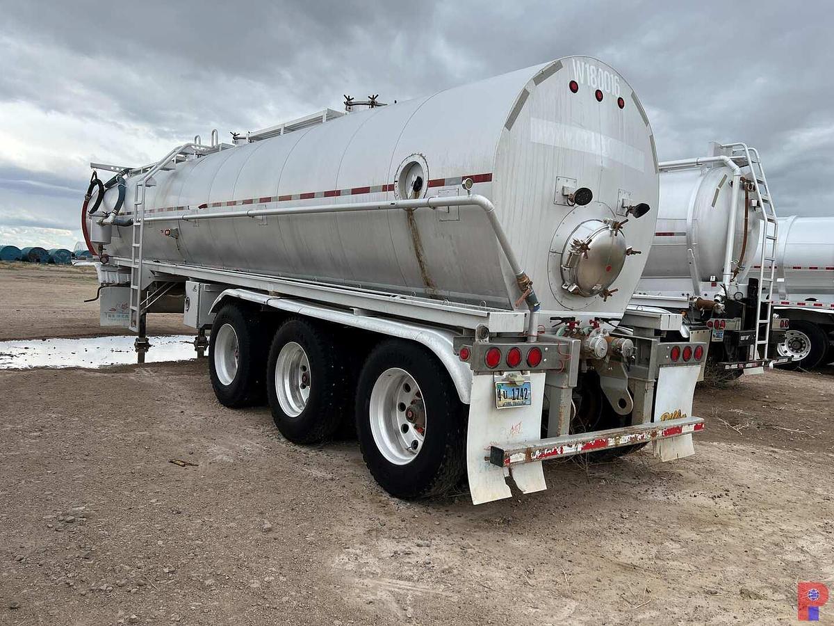 Used 2015 TREMCAR TRI-AXLE 180BBL ALUM. VACUUM TRAILER