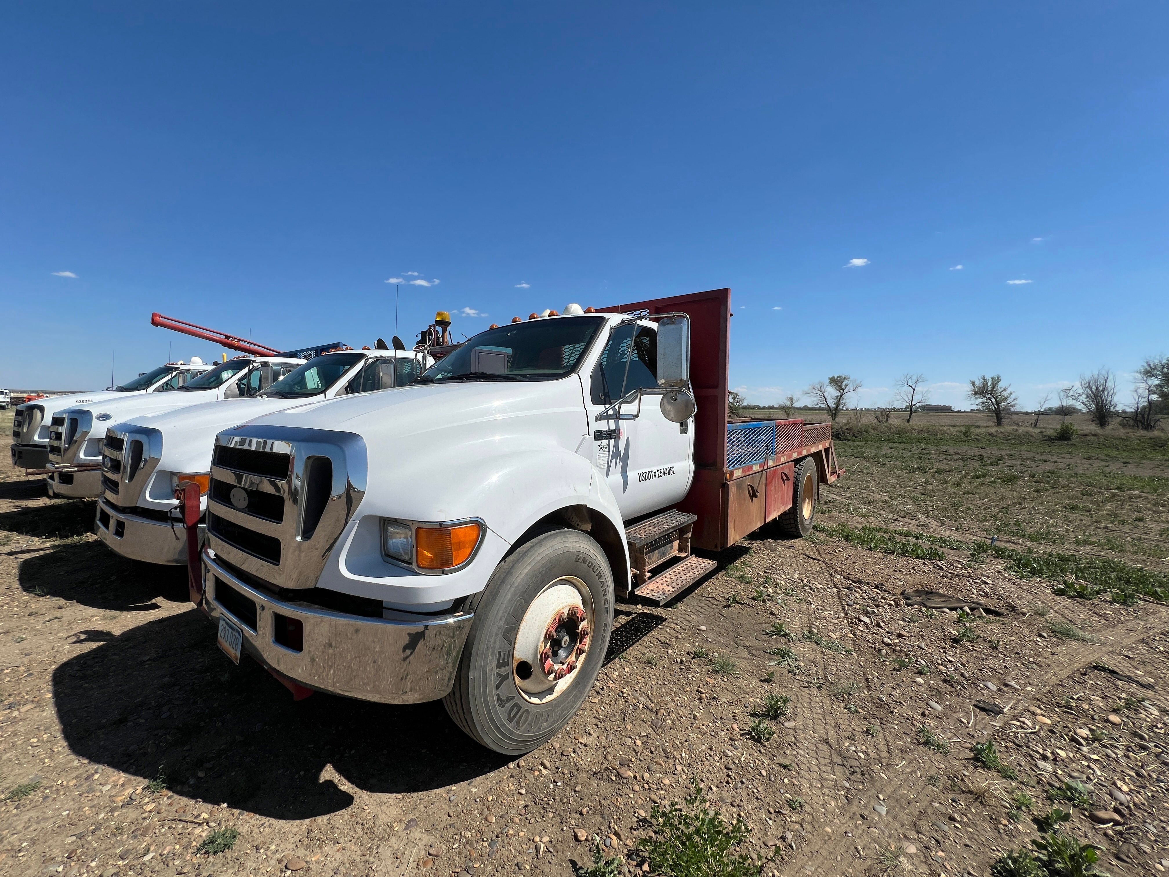 Used 2006 Ford F-650 Super Duty Truck W/ Tool Bed