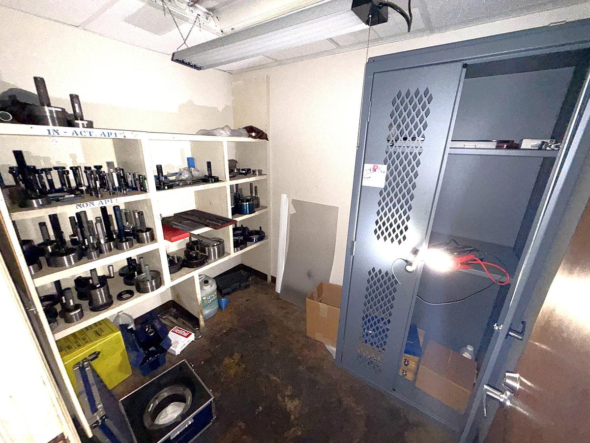 Used LOT W/ CONTENTS OF GAUGE ROOM INCLUDING (50+) (UNUSED) IN-ACT & NON API UP TO 11” THREAD GAUGE & METAL LOCKERS