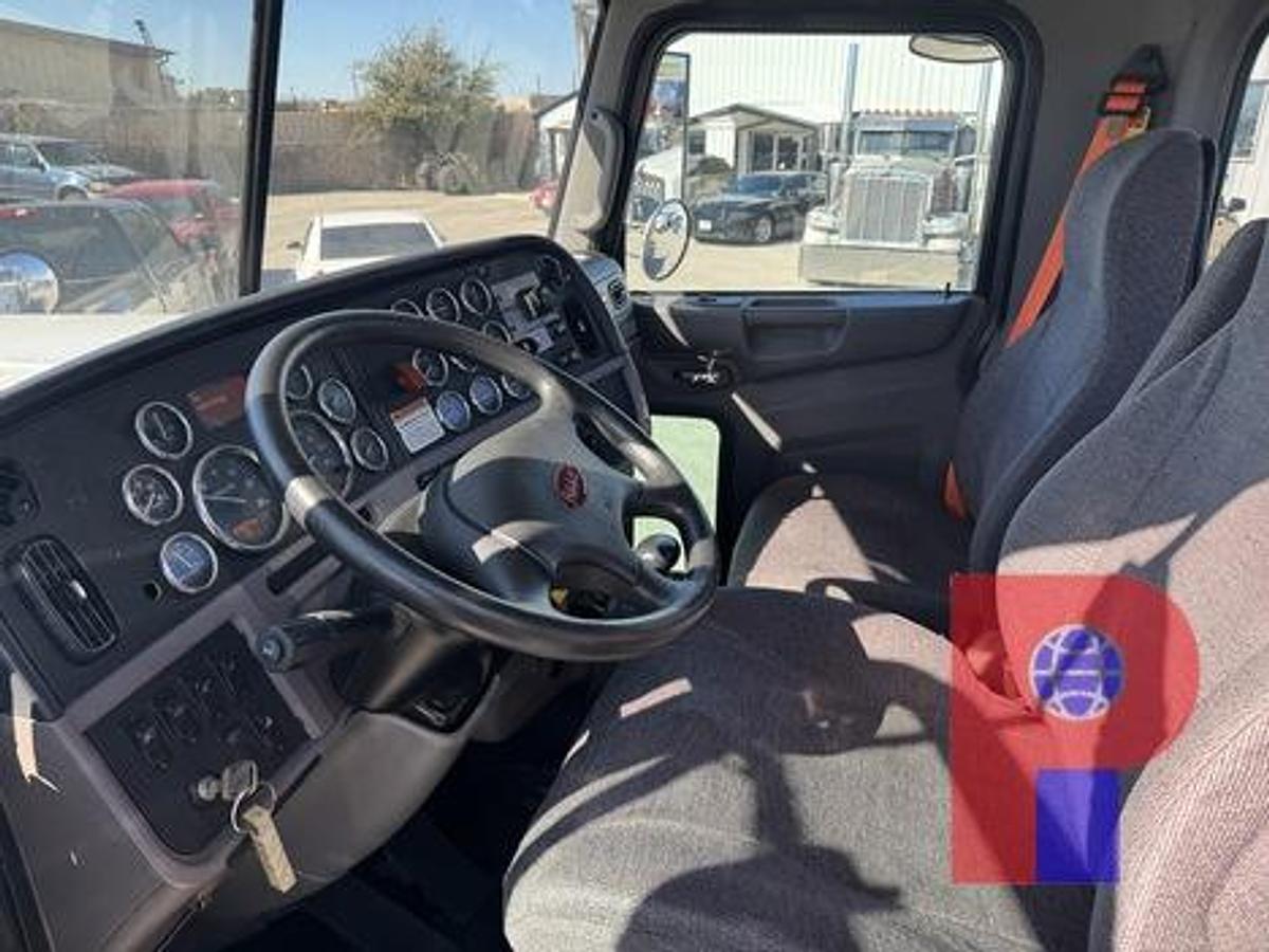 Used 2014 PETERBILT 388 T/A DUMP TRUCK