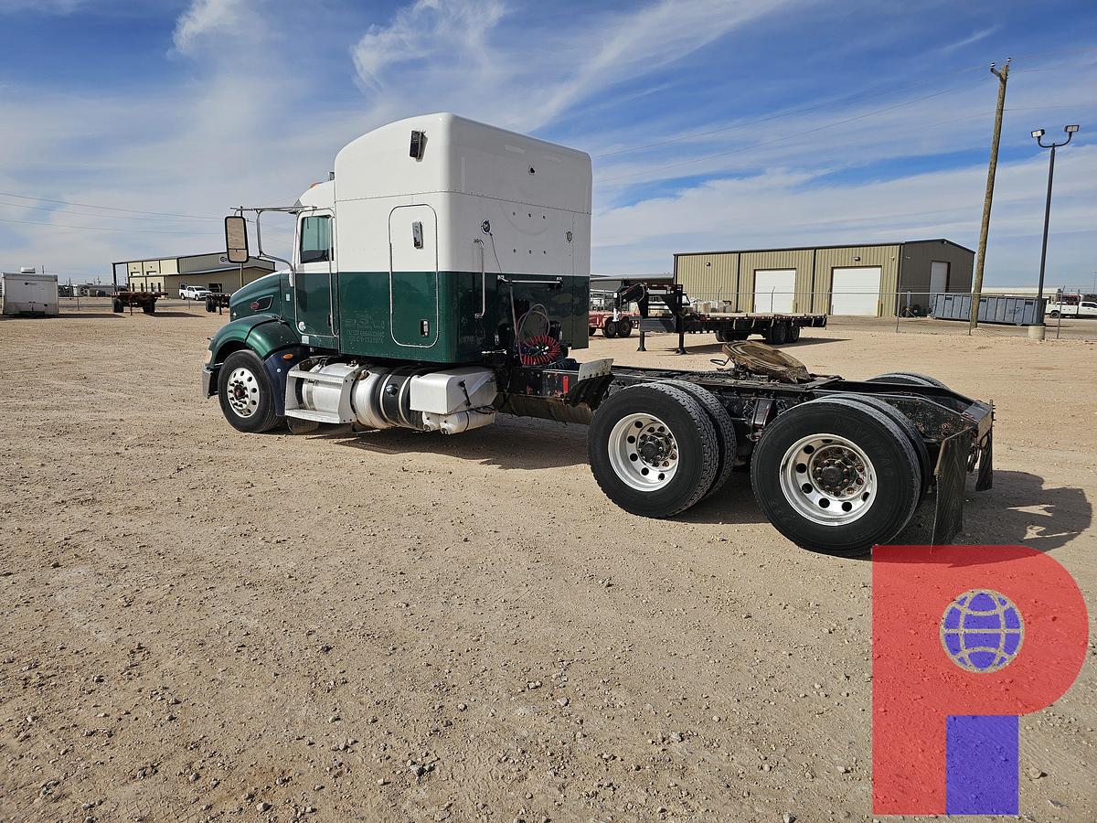 Used 2012 PETERBILT 384 T/A SLEEPER HAUL TRUCK