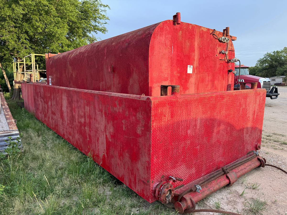 Used 42’L x 10’W TOP DOGHOUSE W/ 22’L WATER TANK / FUEL & LUBE TANKS W 18’L PORCH