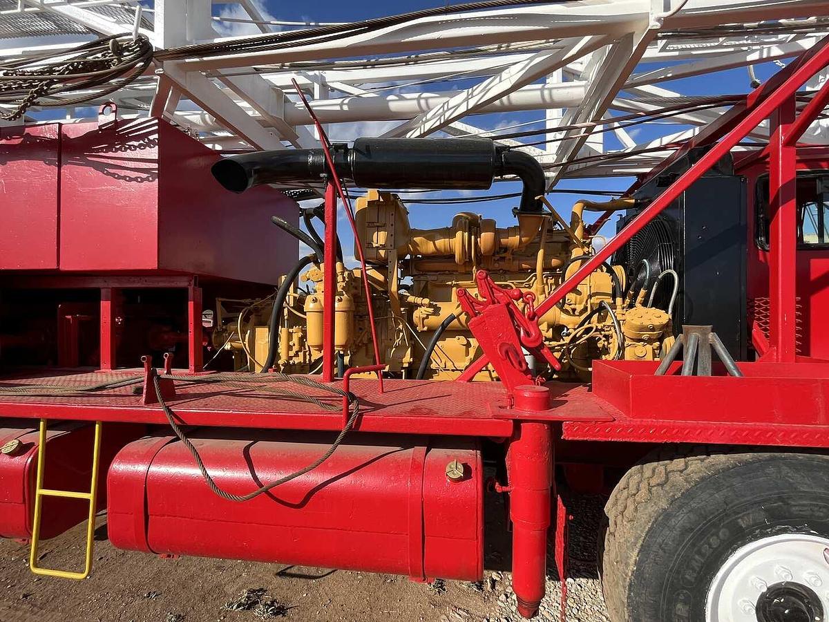 Used COOPER LTO 350 DD WELL SERVICE RIG