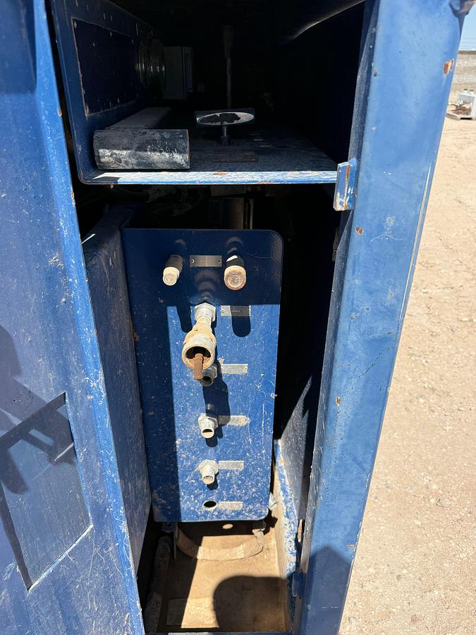 Used SELF CONTAINED 20K WP GREASE INJECTION UNIT COMBO P/B 8.4-KW ISUZU DIESEL GENERATOR