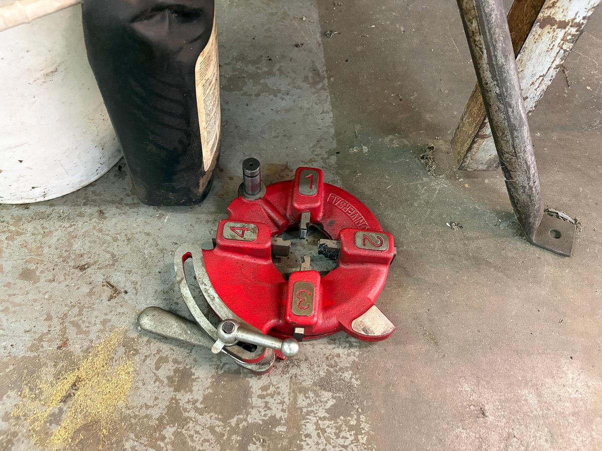 Used Ridgid No.300 pipe threading machine