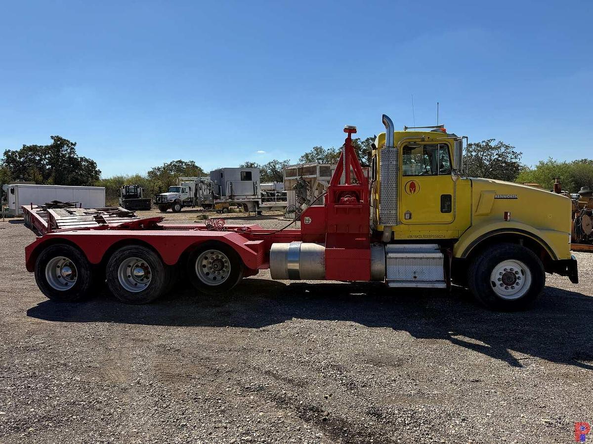 Used 1993 KENWORTH T800 TRI AXLE WINCH TRUCK