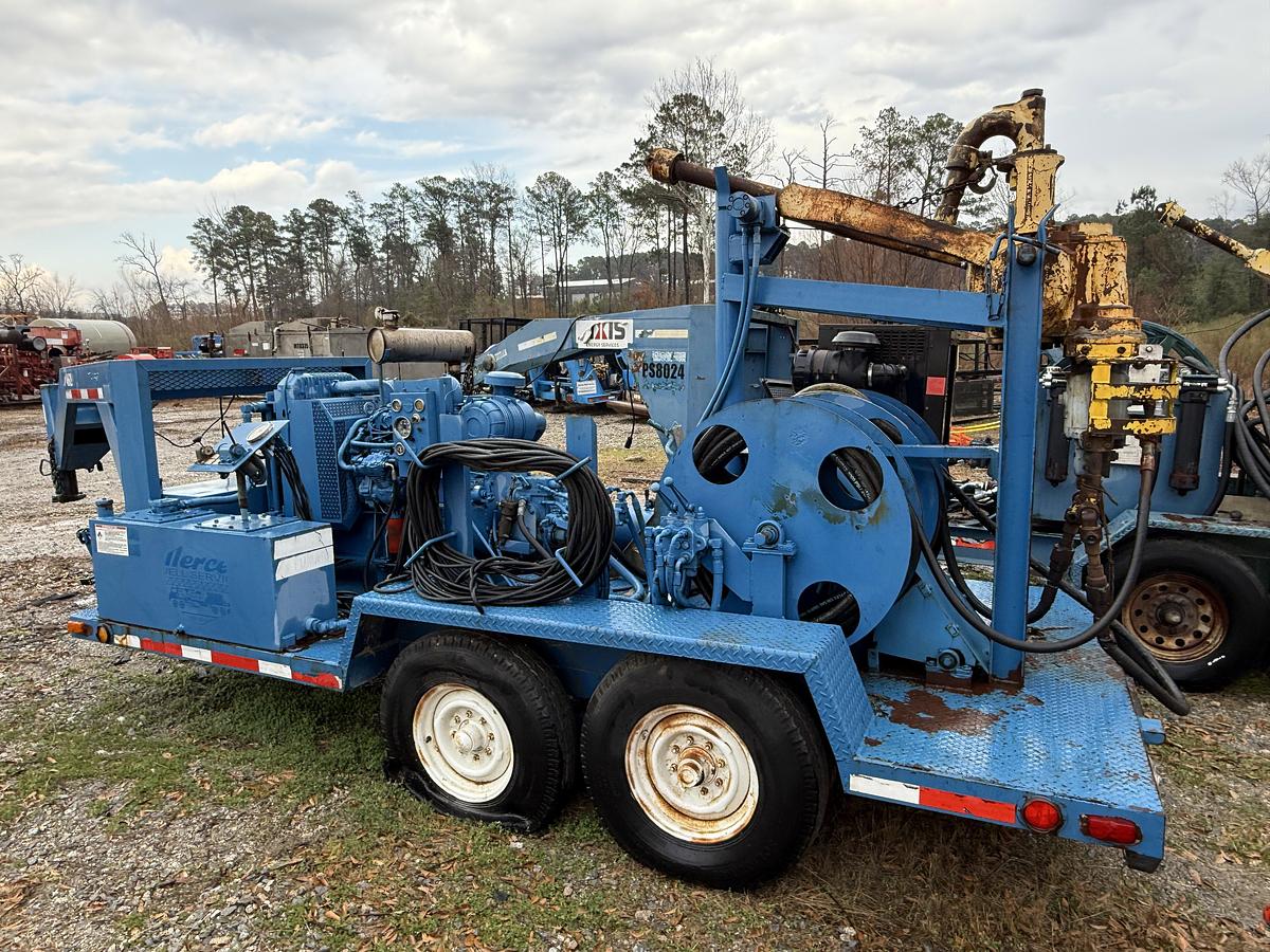 Used BOWEN 2.5 85-TON POWER SWIVEL P/B CATERPILLAR MTD ON T/A GOOSENECK TRAILER