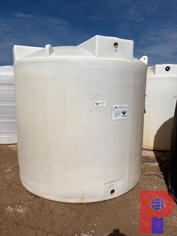 Used (2) 2500 GALLON POLY TANKS