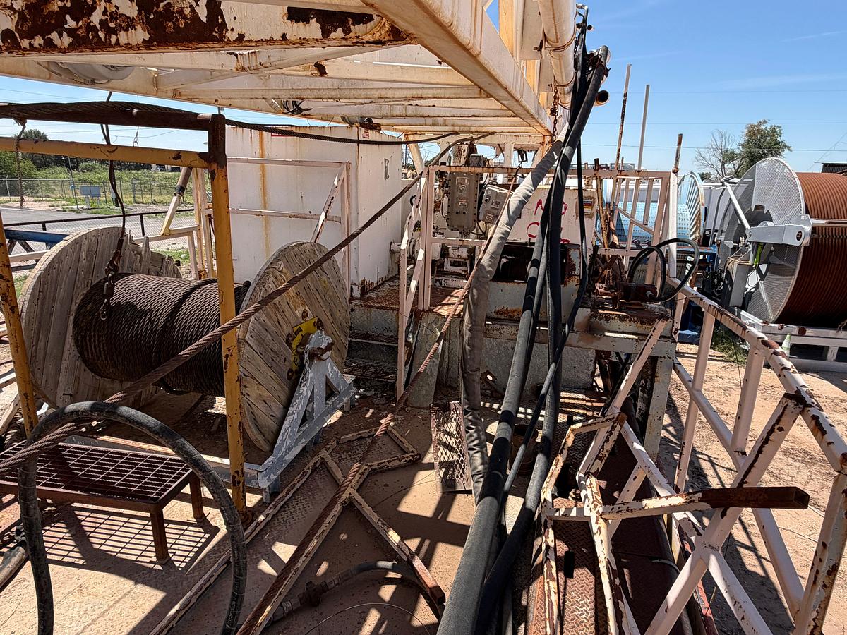 Used Walker Neer Apache 500 HP Trailer Mtd. Drilling Rig