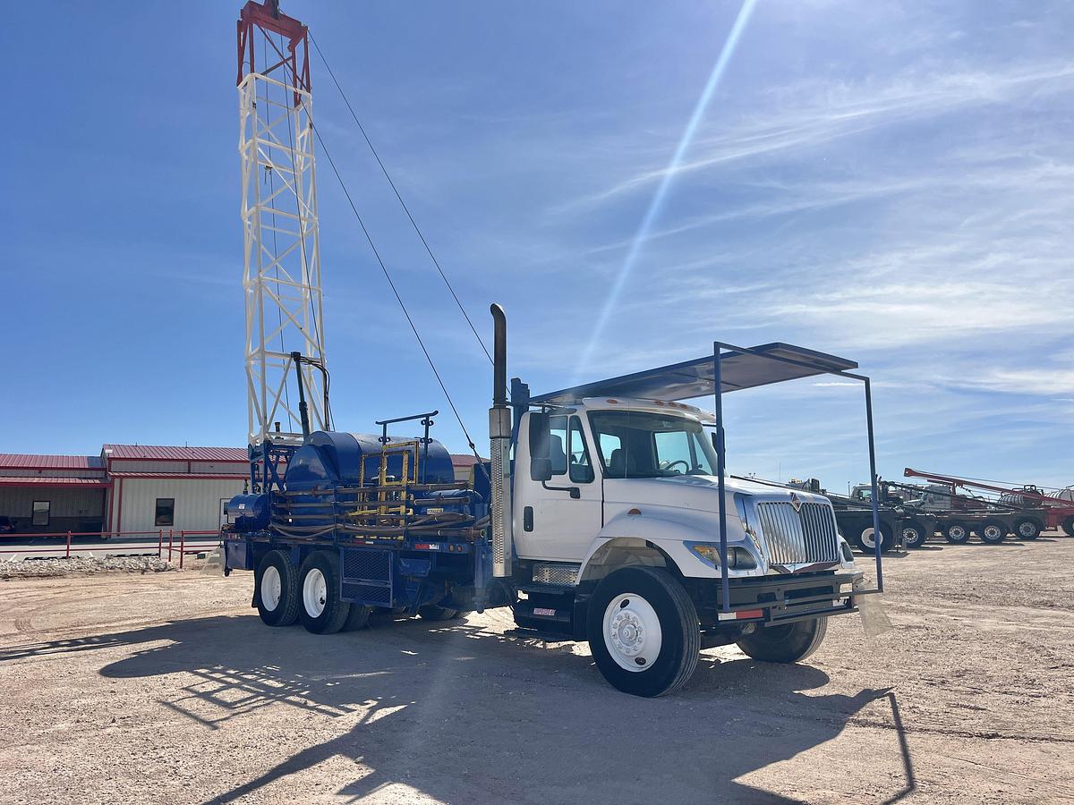 Used 2005 WATSON HOPPER S/D SWAB RIG MTD ON T/A INTERNATIONAL 7400