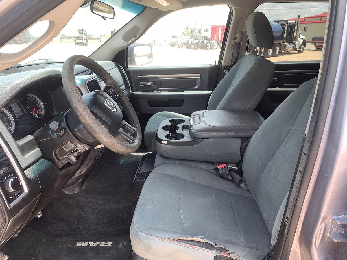 Used 2019 RAM 1500 CLASSIC CREW CAB PICKUP TRUCK