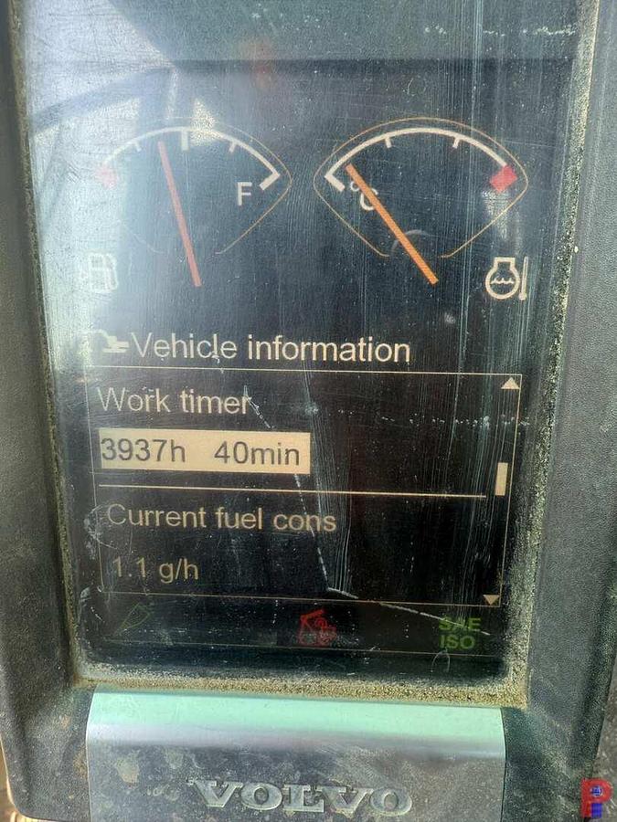 Used 2010 VOLVO EC210CL EXCAVATOR