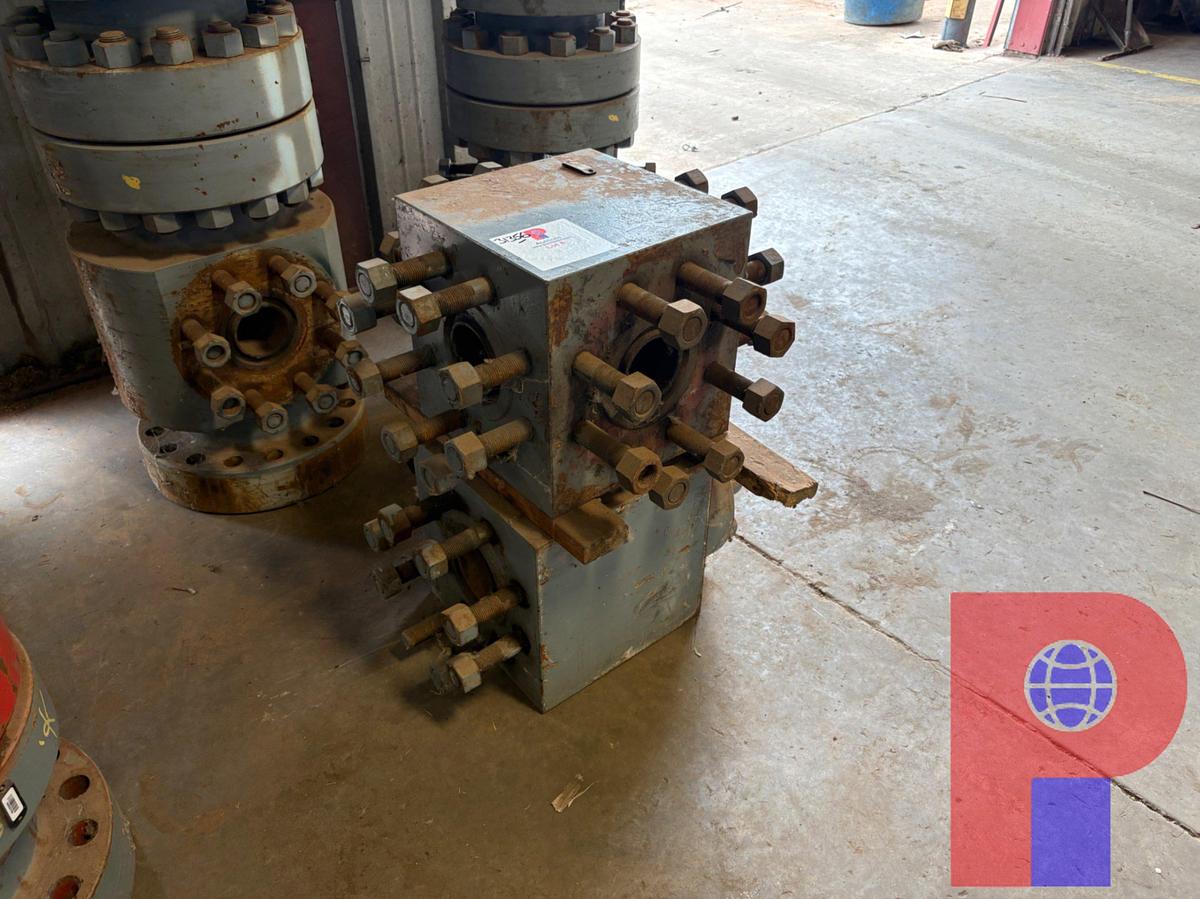 Used (2X$) 4-1/16” 15K FLUID CROSSES