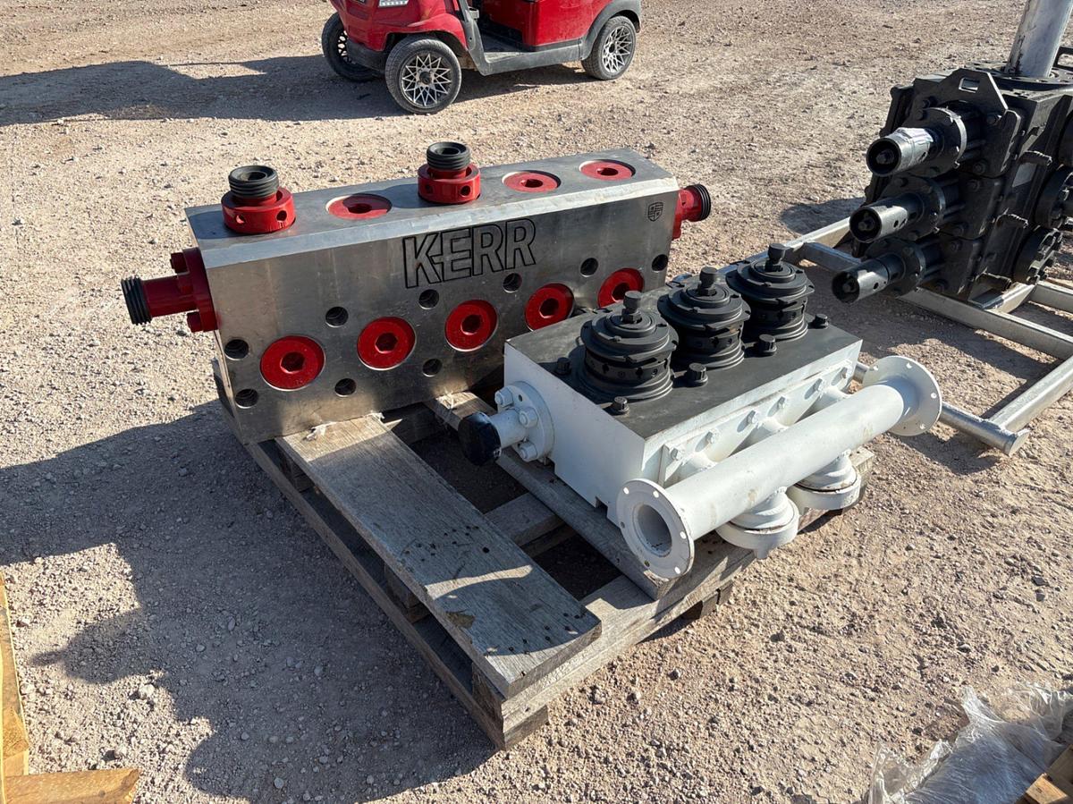 Used KERR super stainless B535A02 Quintaplex fluid end & SERVA TPD600 triplex fluid end