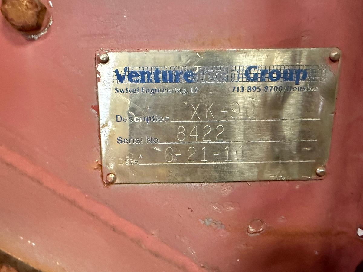 Used 2011 VENTURETECH XK-90 POWER SWIVEL MTD ON T/A GOOSENECK TRAILER