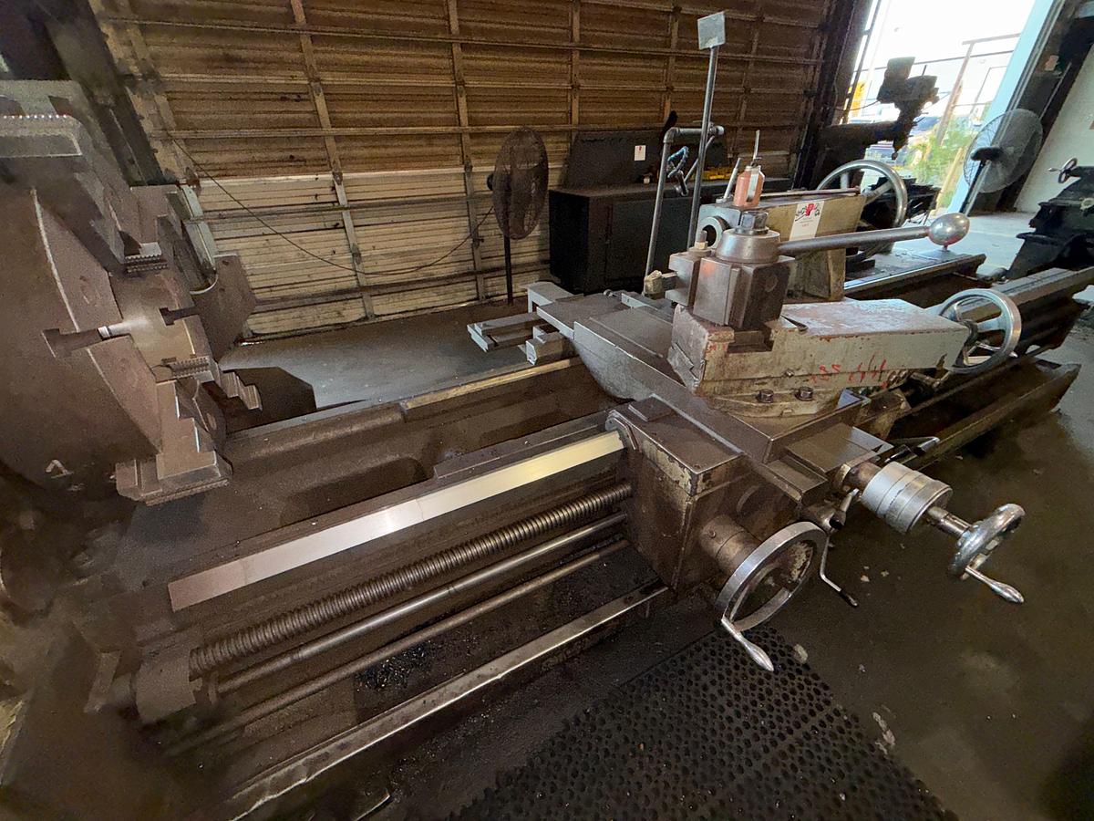 Used KURAKI LC 12-30 156”x24” TABLE HORIZONTAL MACHINE LATHE