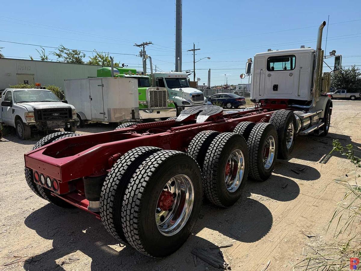 Used 2012 WESTERN STAR 4900 SA 4-AXLE TRI-DRIVE HEAVY HAUL TRUCK TRACTOR