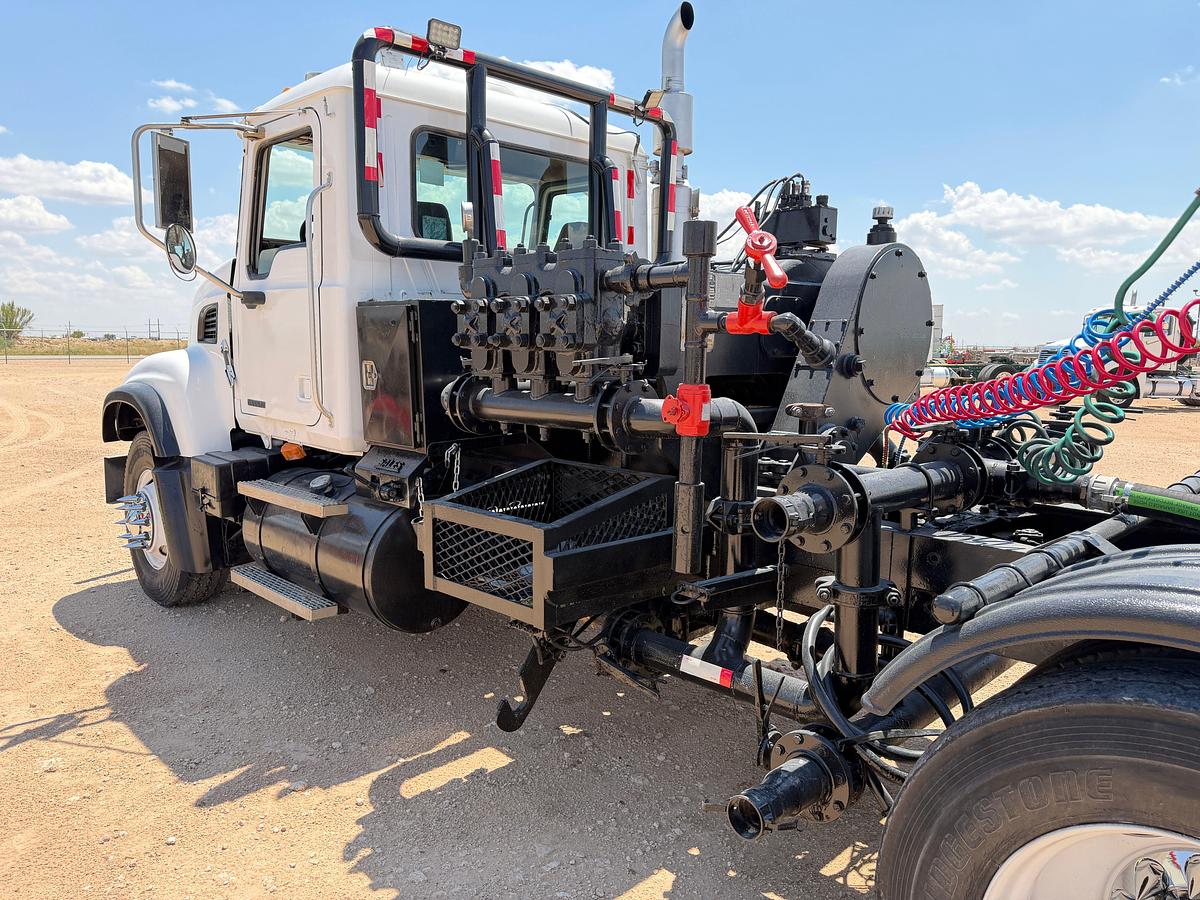 Used 2004 Mack CV713 Kill Truck w/ Trailer
