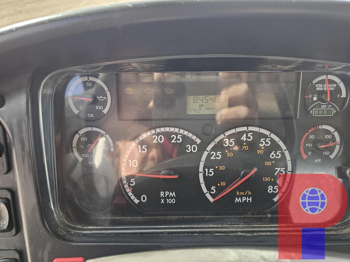 Used 2011 FREIGHTLINER M2 106 S/A DAYCAB ASPHALT POTHOLE TRUCK