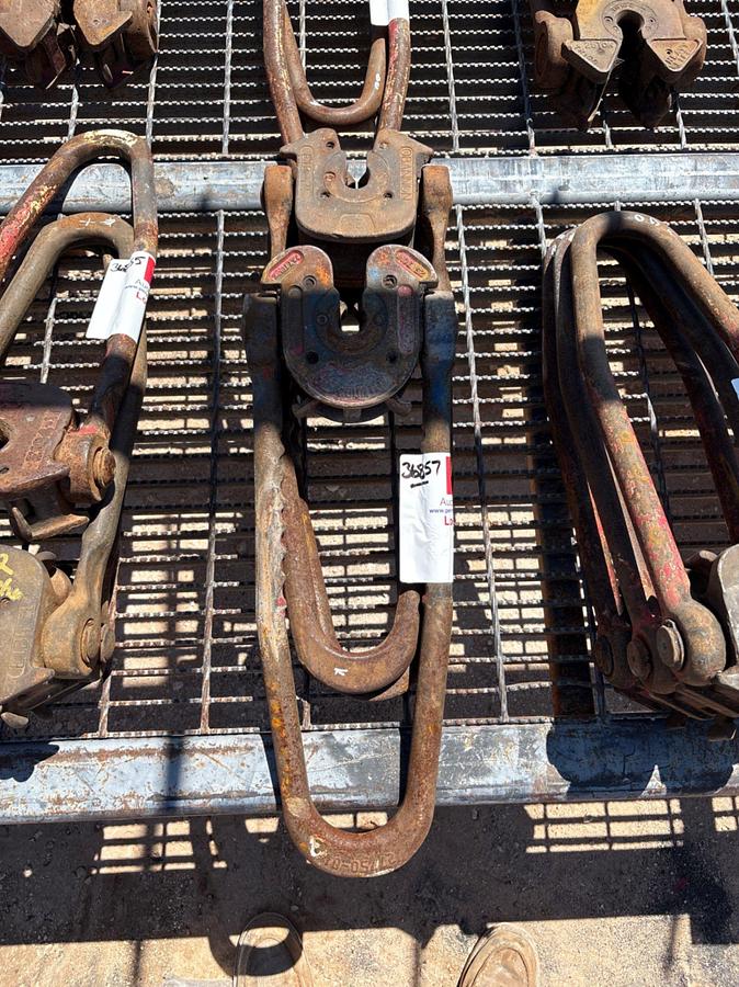 Used (3x$) (2) OBANNON & (1) oil country plate type rod elevators