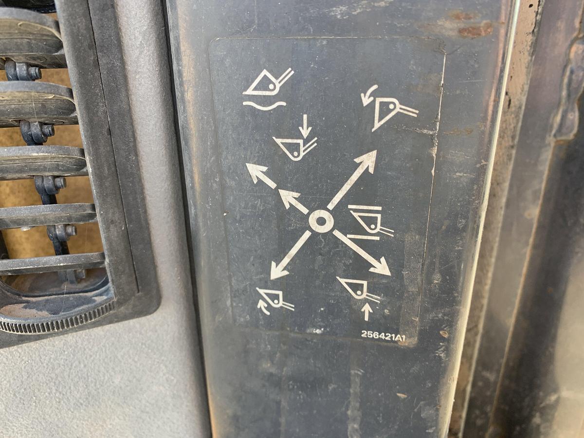 Used CASE 821B WHEEL LOADER