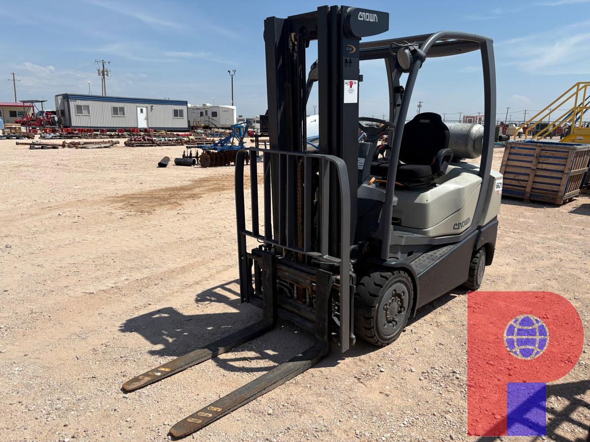 Used CROWN 4,600LBS CAP. LP FORKLIFT