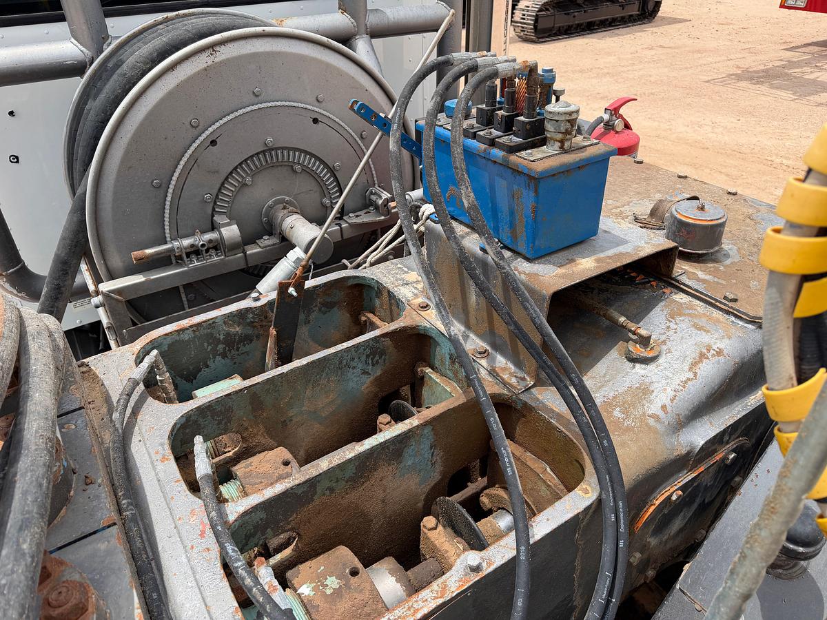 Used 2019 INTERNATIONAL ENERFAB 10k KILL TRUCK W/ 130BBL KILL TRAILER