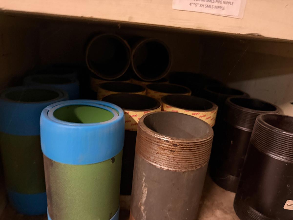 Used SECTION OF (80+) MOSTLY HEAVY WALL 2” THRU 4” PIPE NIPPLES