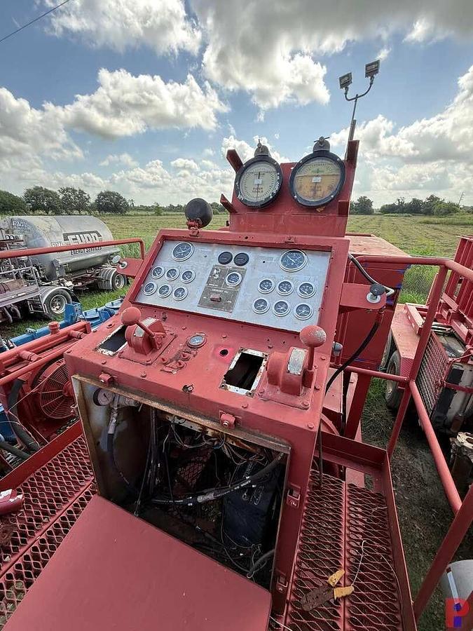 Used WESTERN ROUGH RIDER 1000 HP 10K TRIPLEX DOUBLE PUMP TRAILER