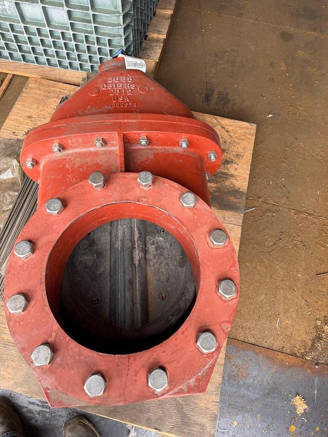 Used UNUSED CLOW 14" FLANGED GATE VALVE