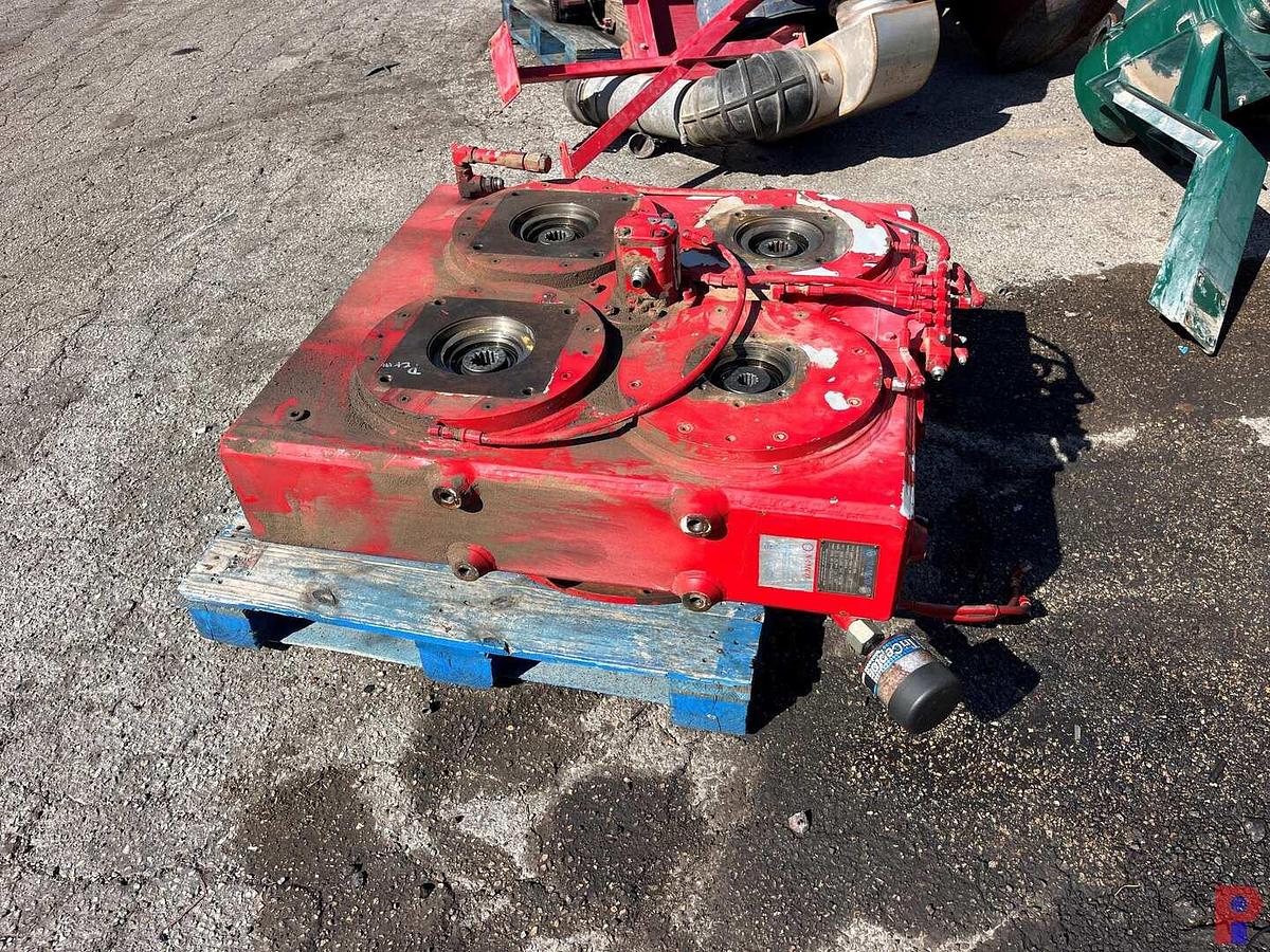 Used NAMCO NMPD-950 4-GANG GEAR BOX F/ HYDRAULIC PUMPS