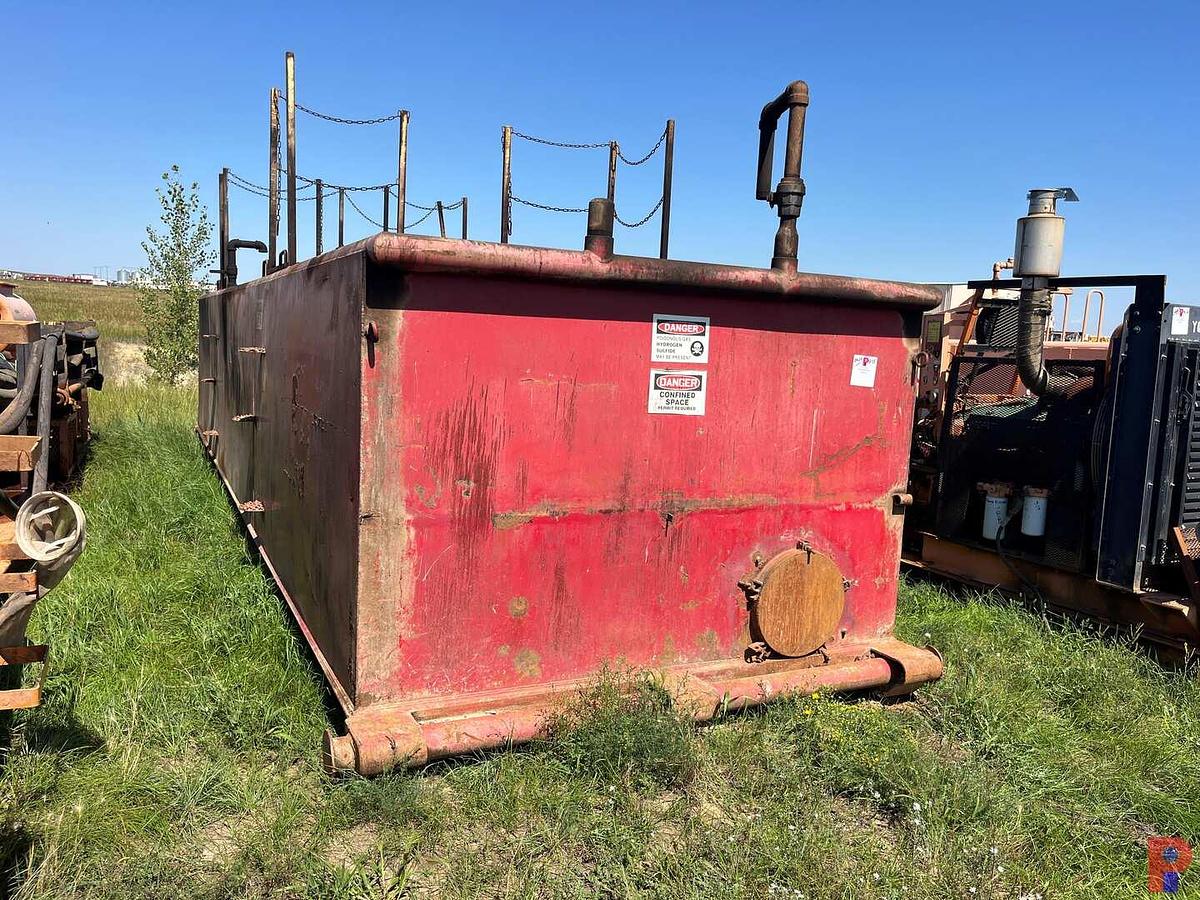 Used 30” X 8’ X 5’  MUD TANK W/ CATWALK