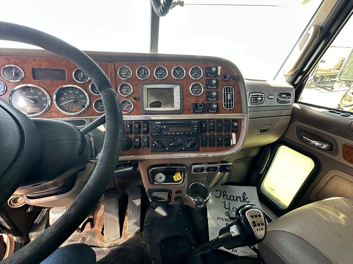 Used 2008 Peterbilt 367 Custom Vac Services HydroVac Truck