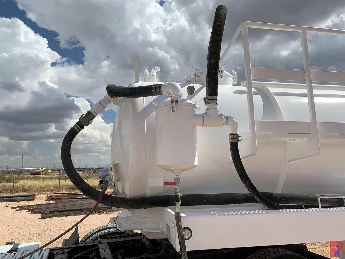 Used 2012 TROXELL 130 BBL T/A VACUUM TRAILER