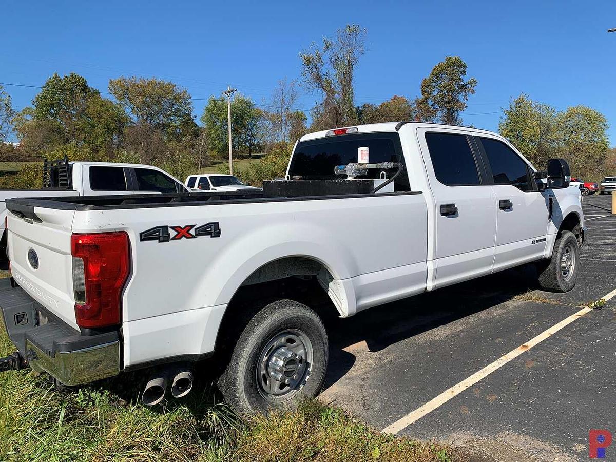 Used 2017 FORD F-350 SUPER DUTY XL CREW CAB 4X4 PICKUP