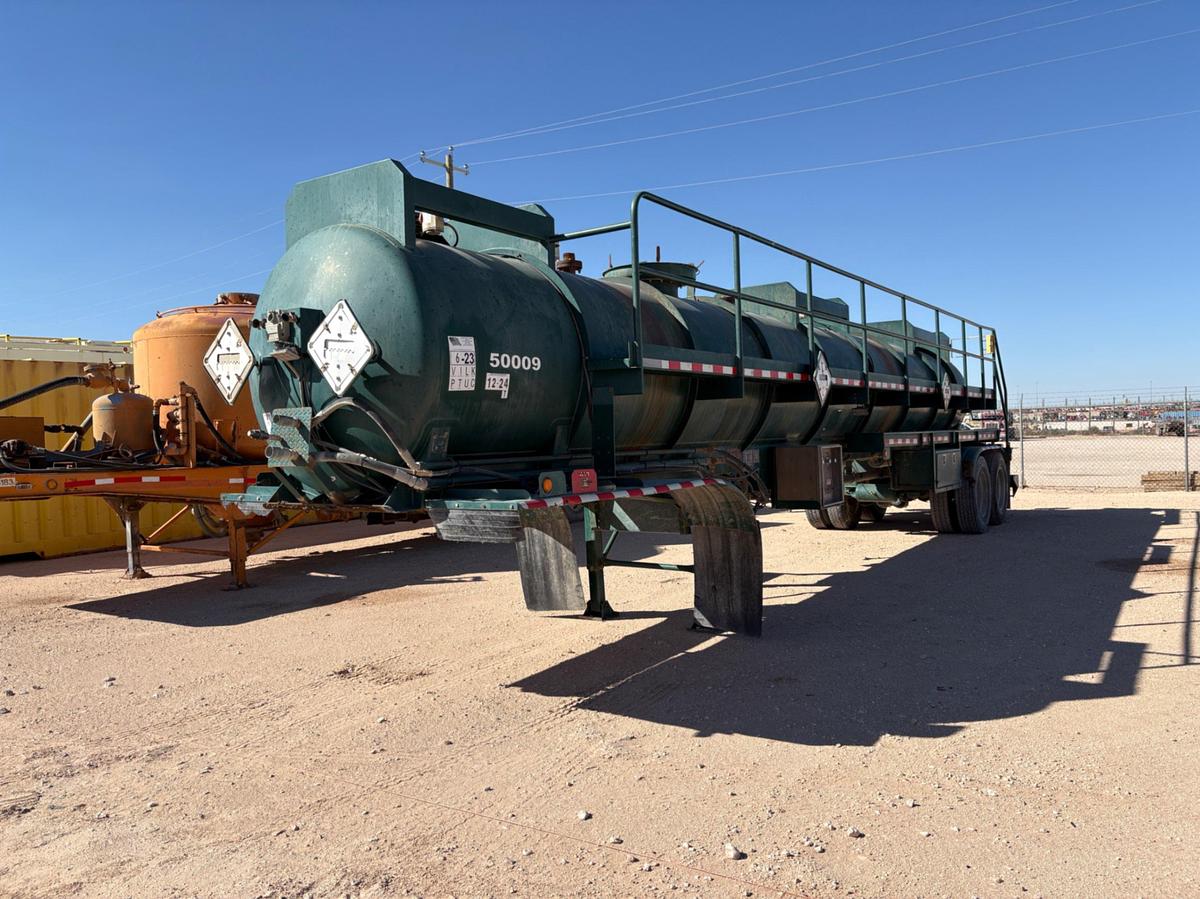 Used 2012 FORT WORTH FABRICATIONS 5,000 GALLON 2-COMP. T/A ACID TRANSPORT TRAILER