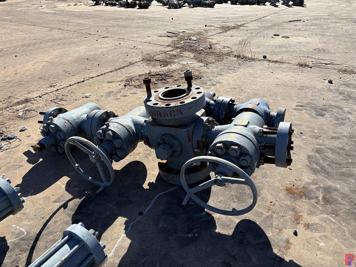 Used 7-1/16” FLUID CROSS W/ (3) 4-1/16” 10K GATE VALVES