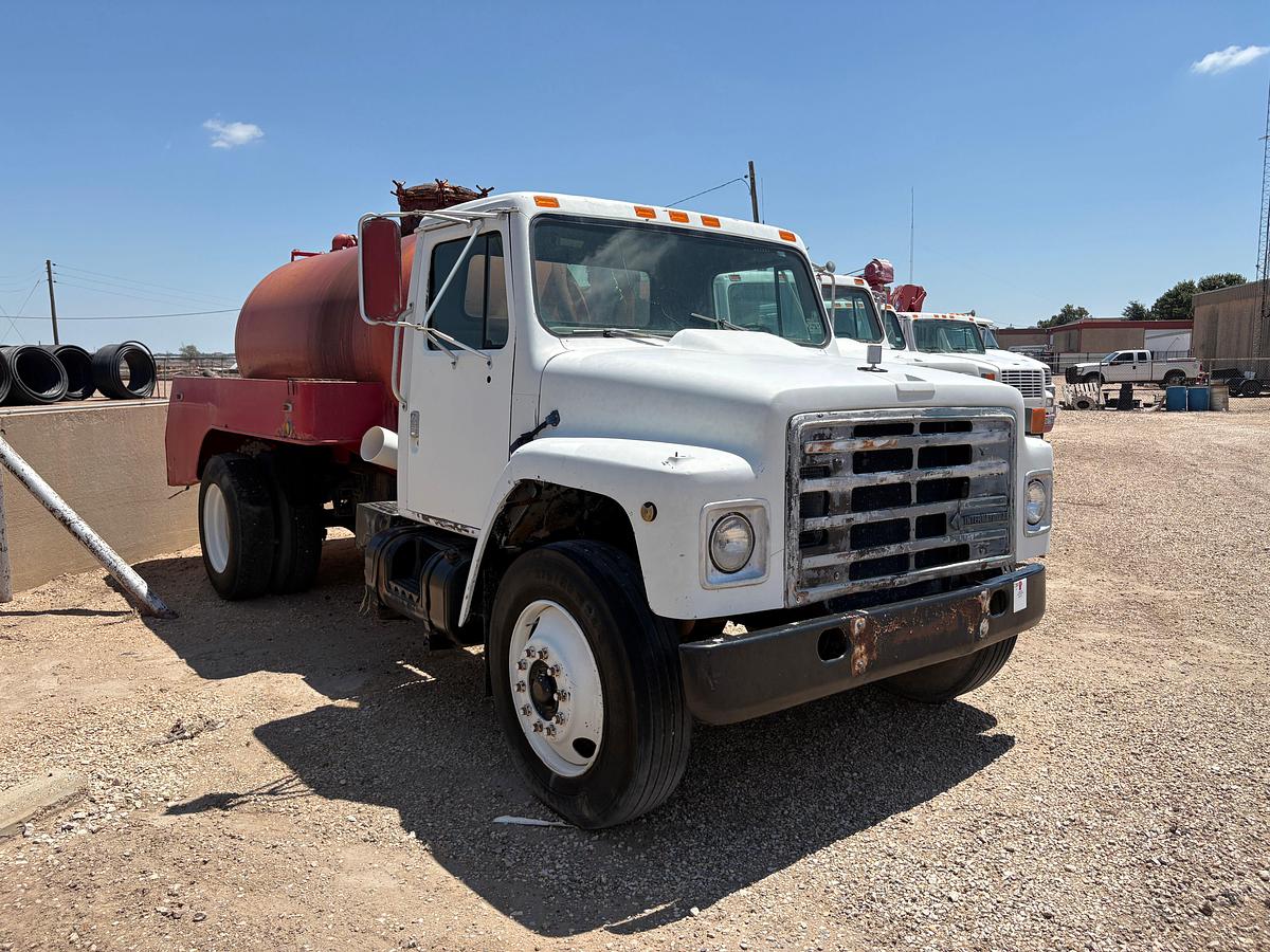Used 1987 INTERNATIONAL 1954 S/A DAYCAB VACUUM TRUCK