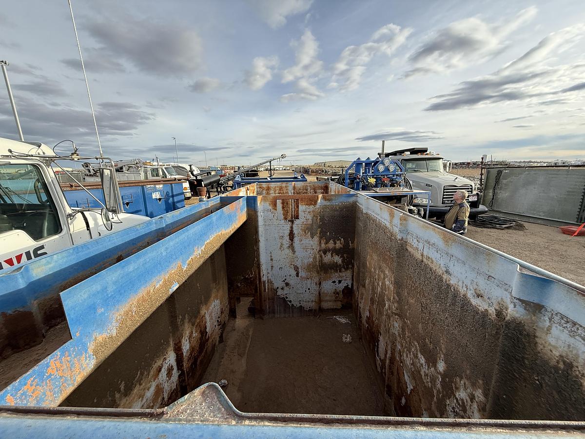 Used 18’L X 6’W X 6’H 2-COMP 114 BBL REVERSE PIT W/ CATWALK, HOSE RACK