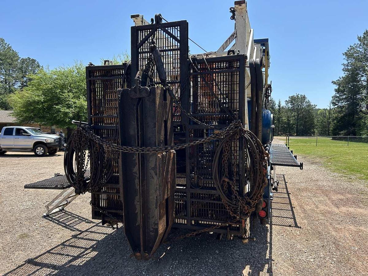 Used COOPER 250 DD (REPOWERED) 96'-180K 4-AXLE WELL SERIVCE WORKOVER RIG