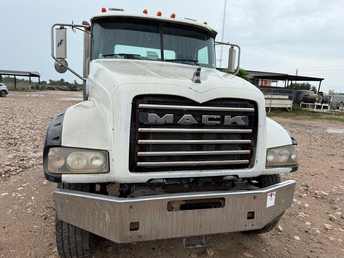 Used 2009 MACK GRANITE GU713 T/A CAB & CHASSIS (INOPERABLE)