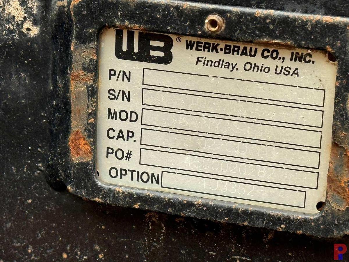 Used 30” HD 4-TOOTH EXCAVATOR BUCKET