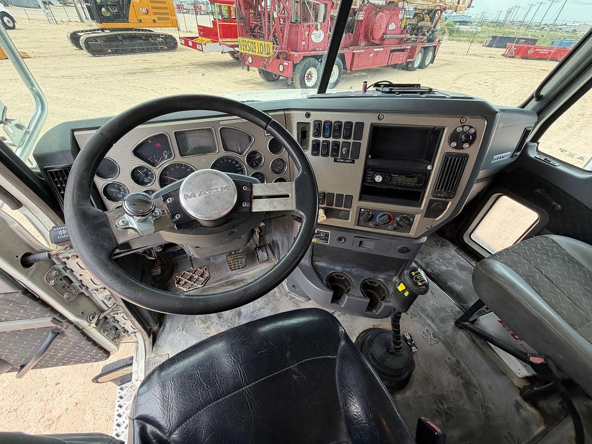 Used 2011 MACK GRANITE T/A DAYCAB HOT OIL TRUCK