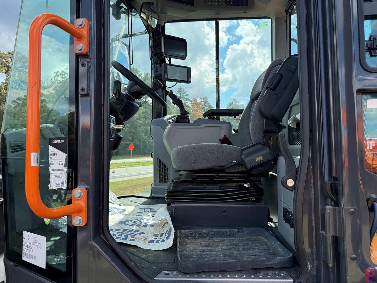 Used (NEW) 2024 DEVELON DL280-7 WHEEL LOADER **3 YEAR 5000 HOUR FULL WARRANTY**