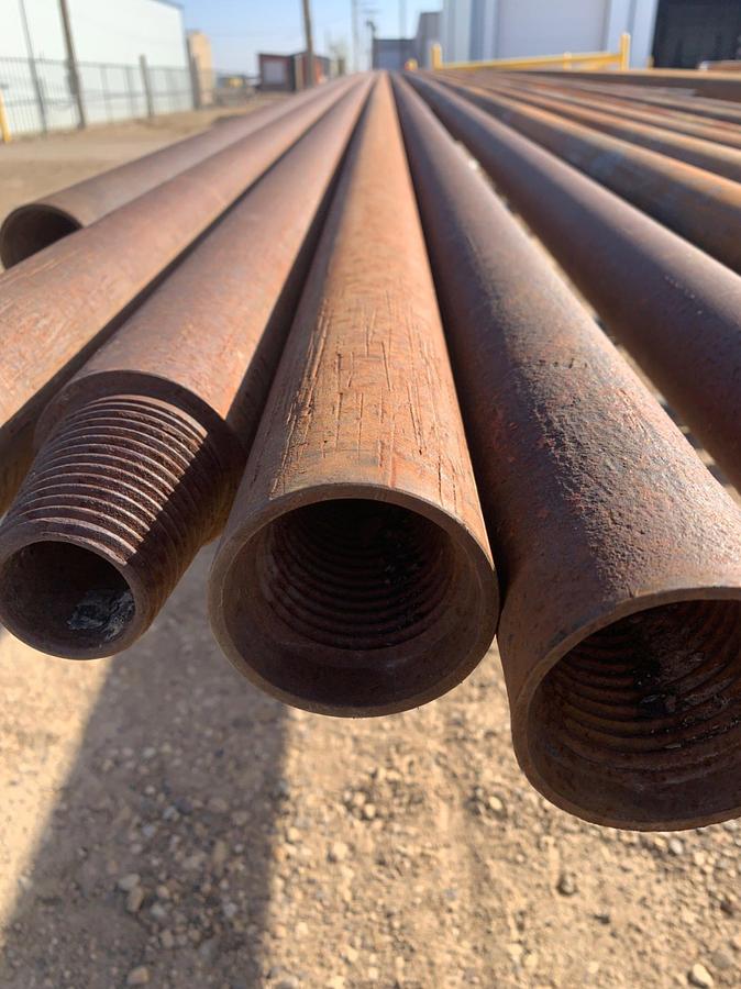 Used 2 7/8” OD x 1 3/8” ID x 29.50’ L Slick Drill Collar w/ 2 3/8 REG Connections