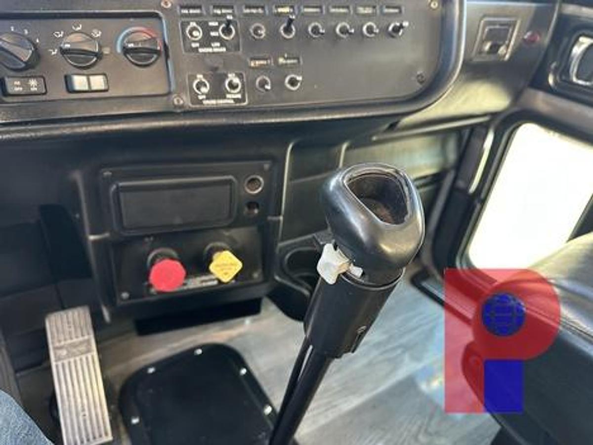 Used 2005 PETERBILT 378 T/A DUMP TRUCK