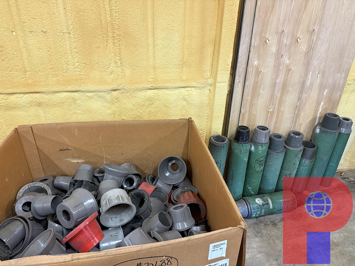 Used (9) VARIOUS CROSSOVER, FLOAT, JET, RELATED SUBS & BOX (100+) TRHEAD PROTECTORS