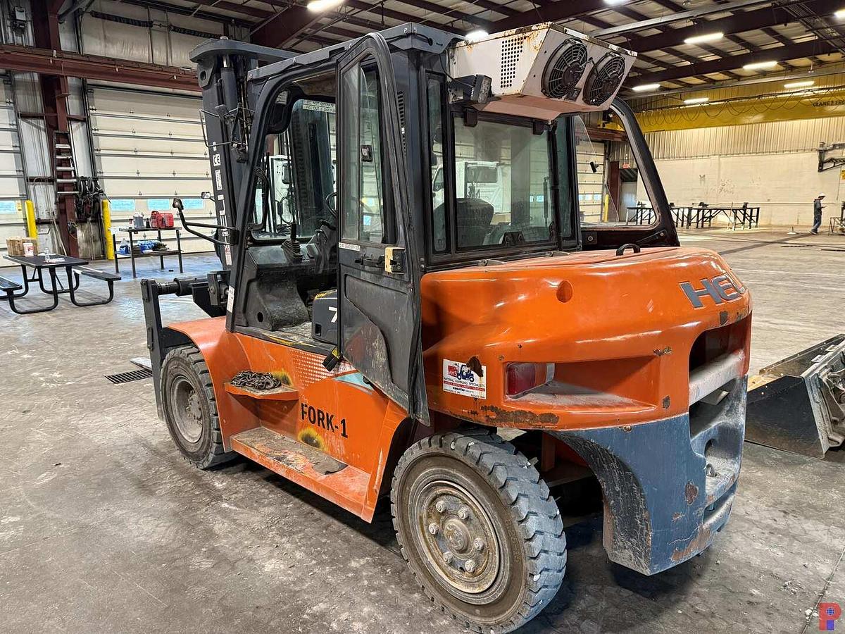 Used HELI CPCD70 14,991 LBS CAP. PNEUMATIC TIRE FORKLIFT