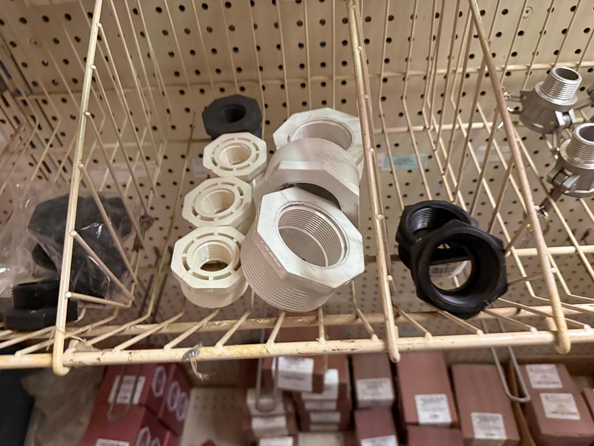 Used 2-WIRE BINS OF 1” THRU 2” PVC, ALUM, BRASS CAMLOCK FITTINGS & VALVES